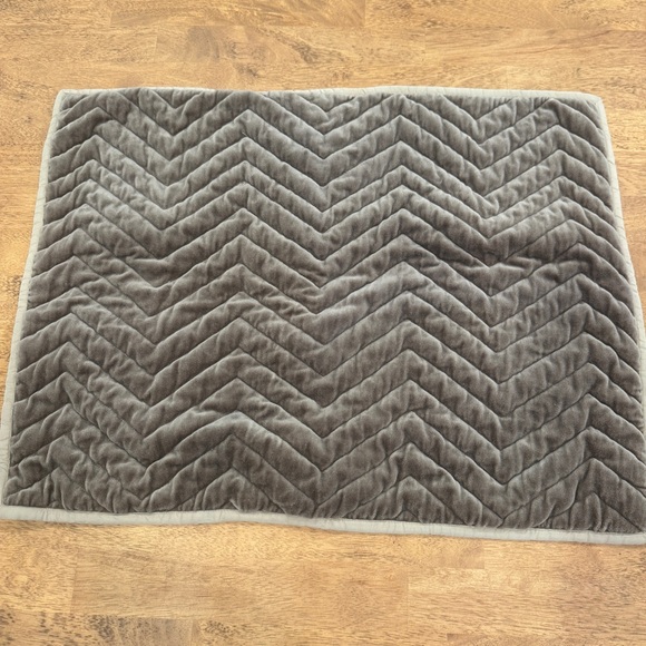 Grandinroad Pillow Shams Set of 2 Standard Brown-Green Chevron Quilted Velvet - Picture 2 of 7